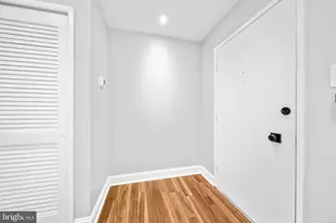 14711 Carlbern Dr, Centreville, VA 20120 - Photo 17