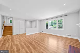14711 Carlbern Dr, Centreville, VA 20120 - Photo 15