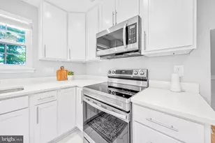14711 Carlbern Dr, Centreville, VA 20120 - Photo 7