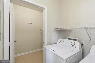 12909 Centre Park Cir, Herndon, VA 20171 - Photo 23