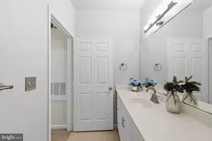 12909 Centre Park Cir, Herndon, VA 20171 - Photo 21