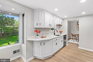 14810 Cranoke St, Centreville, VA 20120 - Photo 25