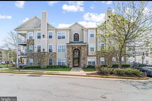 5901 Founders Hill Dr, Alexandria, VA 22310 - Photo 1