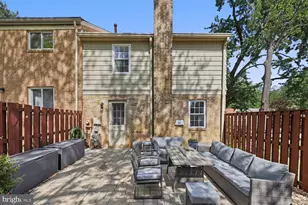 9632 Lindenbrook St, Fairfax, VA 22031 - Photo 37