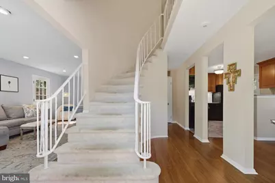 9632 Lindenbrook Street, Fairfax, VA 22031 - Photo 5