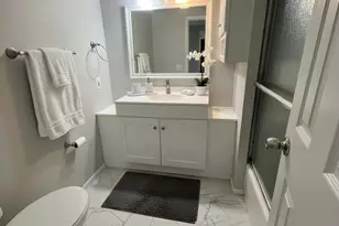 2620 Redcoat Dr, Alexandria, VA 22303 - Photo 11