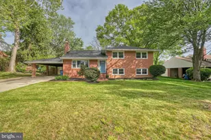1635 Dinneen Dr, McLean, VA 22101 - Photo 1