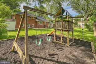 1635 Dinneen Dr, McLean, VA 22101 - Photo 37