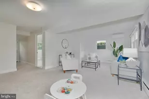 1635 Dinneen Dr, McLean, VA 22101 - Photo 23