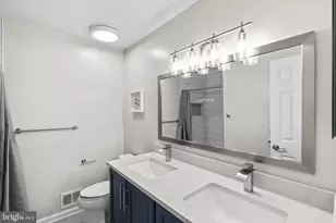 7201 Lake Cove Dr, Alexandria, VA 22315 - Photo 19