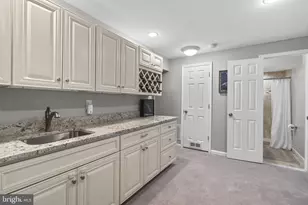 7201 Lake Cove Dr, Alexandria, VA 22315 - Photo 27