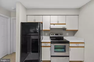 5815 Orchard Hill Ct, Clifton, VA 20124 - Photo 9