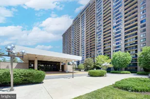 3705 S George Mason Dr, Falls Church, VA 22041 - Photo 1