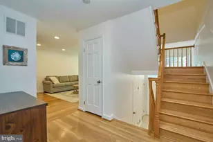 3153 Fairbury Ln, Fairfax, VA 22031 - Photo 5