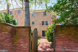 3153 Fairbury Ln, Fairfax, VA 22031 - Photo 37