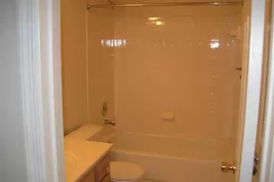 7059 Kings Manor Dr, Alexandria, VA 22315 - Photo 15