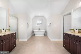 6198 Champion Oak Ct, Falls Church, VA 22044 - Photo 35