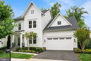 6198 Champion Oak Ct, Falls Church, VA 22044 - Photo 3