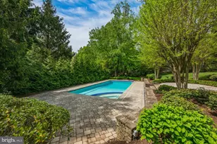 8405 Brookewood Ct, McLean, VA 22102 - Photo 7