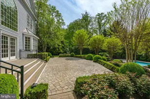 8405 Brookewood Ct, McLean, VA 22102 - Photo 13