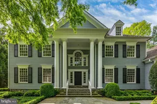 8405 Brookewood Ct, McLean, VA 22102 - Photo 3