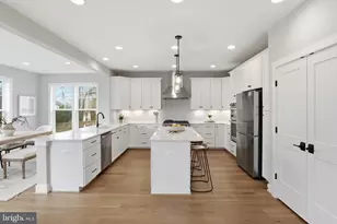 613 Upham Pl NW, Vienna, VA 22180 - Photo 17