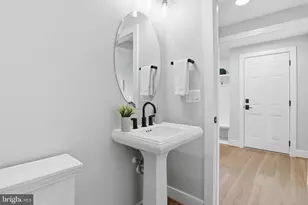 613 Upham Pl NW, Vienna, VA 22180 - Photo 25