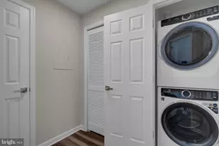 9257 Cardinal Forest Ln, Lorton, VA 22079 - Photo 15