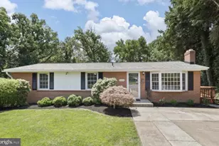 6224 Thornwood Dr, Alexandria, VA 22310 - Photo 1
