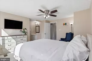 6352 Bonham Pl, Centreville, VA 20121 - Photo 11