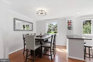 6352 Bonham Pl, Centreville, VA 20121 - Photo 7