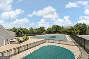 6352 Bonham Pl, Centreville, VA 20121 - Photo 23
