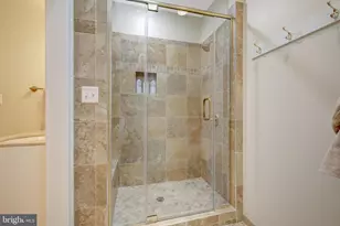 2006 Carriage Ct, Vienna, VA 22181 - Photo 39