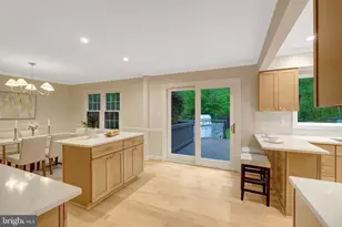 2006 Carriage Ct, Vienna, VA 22181 - Photo 17
