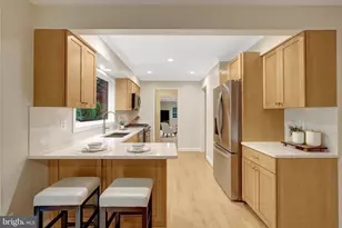 2006 Carriage Ct, Vienna, VA 22181 - Photo 19