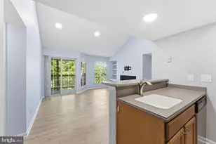 3901 Penderview Dr, Fairfax, VA 22033 - Photo 15