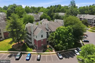 3901 Penderview Dr, Fairfax, VA 22033 - Photo 3