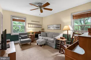9119 McNair Dr, Alexandria, VA 22309 - Photo 17
