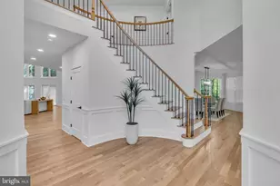 12111 Walnut Br Rd, Reston, VA 20194 - Photo 3