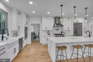 12111 Walnut Br Rd, Reston, VA 20194 - Photo 9