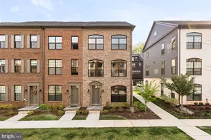 12548 Dehring Dr, Fairfax, VA 22033 - Photo 3