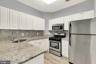 12909 Alton Square, Herndon, VA 20170 - Photo 7