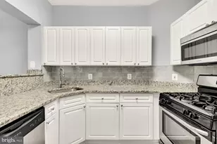 12909 Alton Square, Herndon, VA 20170 - Photo 9