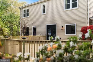 11025 Melissa Ct, Fairfax, VA 22030 - Photo 11