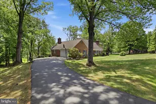 1034 Walker Mill Rd, Great Falls, VA 22066 - Photo 5