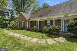 1034 Walker Mill Rd, Great Falls, VA 22066 - Photo 7