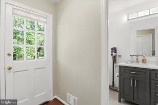 1034 Walker Mill Rd, Great Falls, VA 22066 - Photo 31
