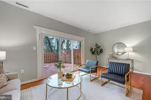 5822 Burke Manor Ct, Burke, VA 22015 - Photo 17