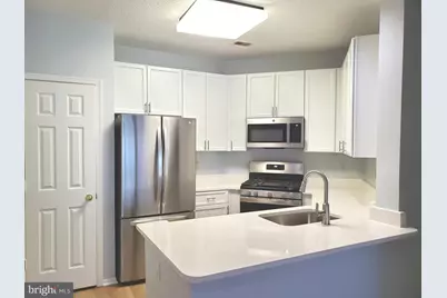 6005 Rosebud Lane #301, Centreville, VA 20121 - Photo 7