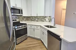 6005 Rosebud Ln, Centreville, VA 20121 - Photo 3